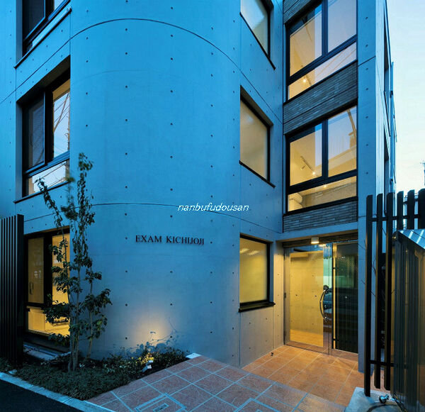 拡大してご覧になれます