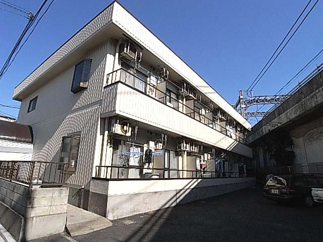 吉祥寺駅 徒歩8分 構造:鉄骨造